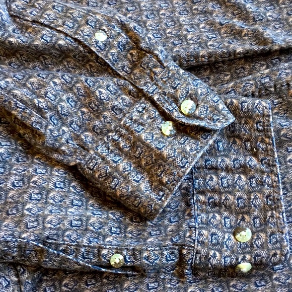 BUTTON DOWN Casual Patterned Shirt - Picture 6 of 6